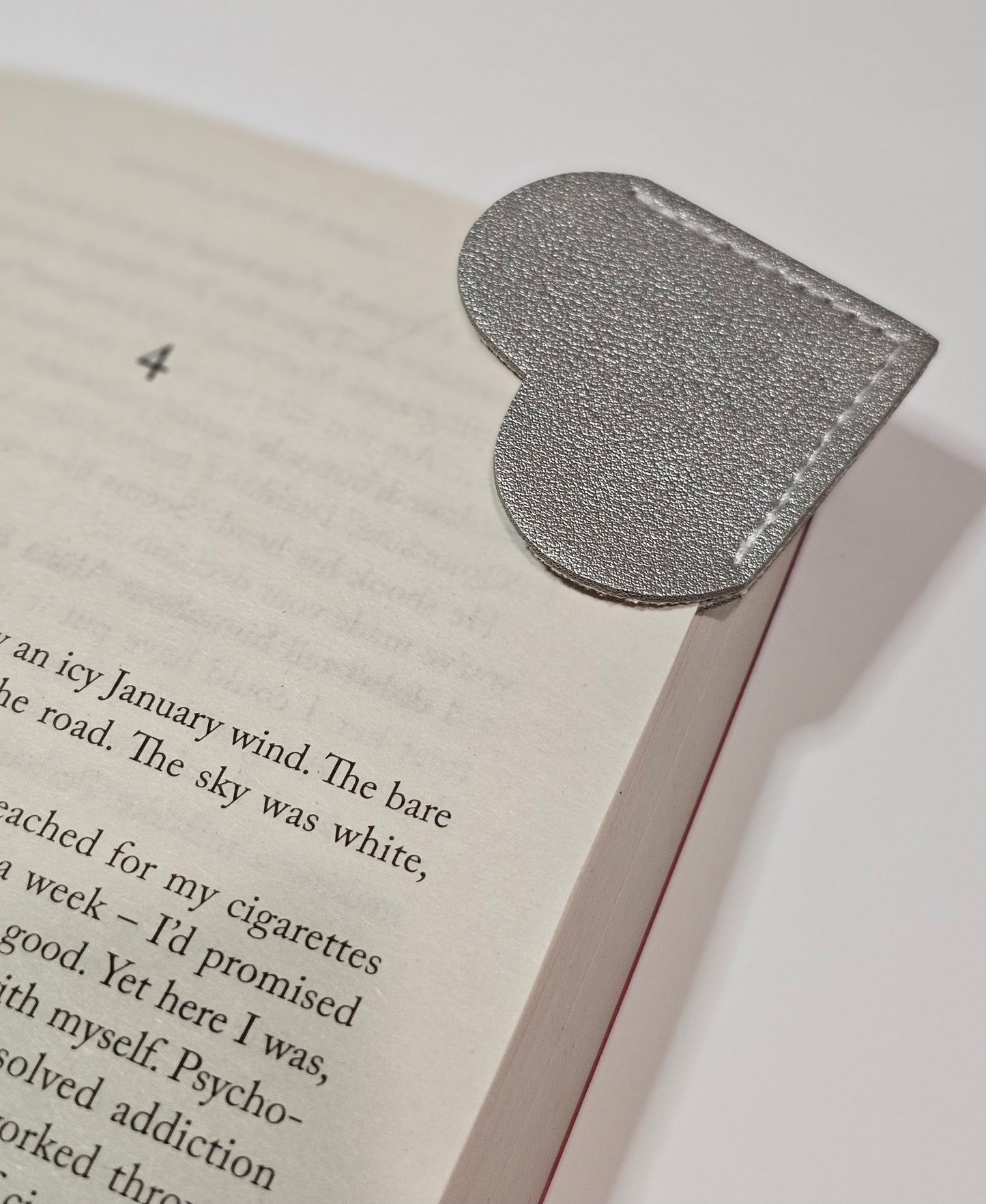 Silver heart corner bookmarks