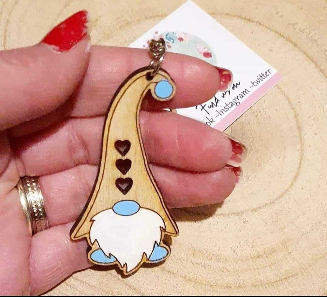 Green heart wooden gonk key rings