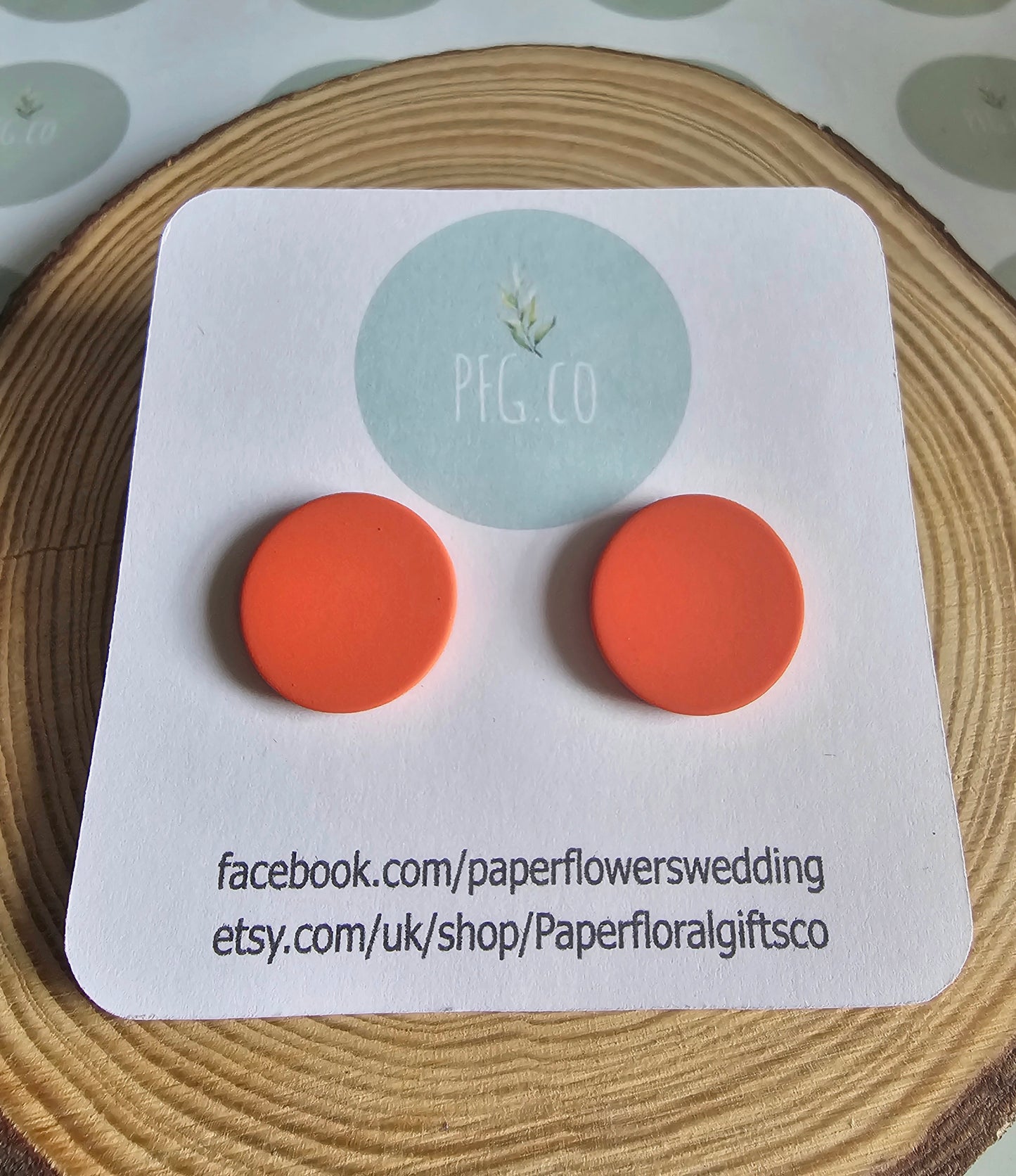 Gorgeous orange stud earrings